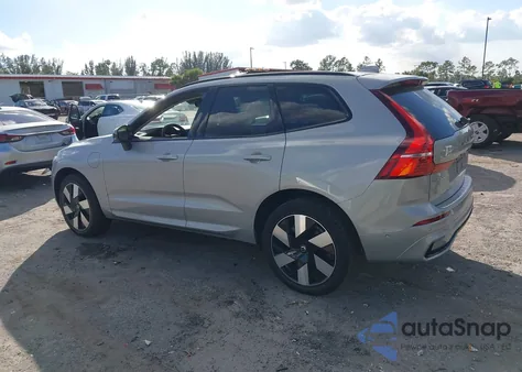 2024 Volvo Xc60 Recharge Plug-In Hybrid T8 Plus Dark Theme из США, поврежденный, VIN YV4H60DL6R1908690
